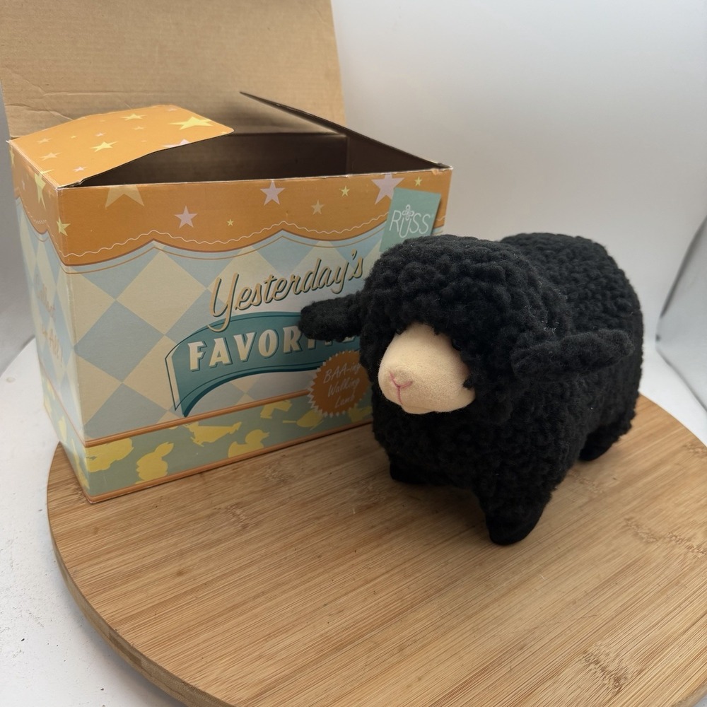 Russ Berrie Vintage Russ Yesterdays favorites Baaing walking lamb NIB